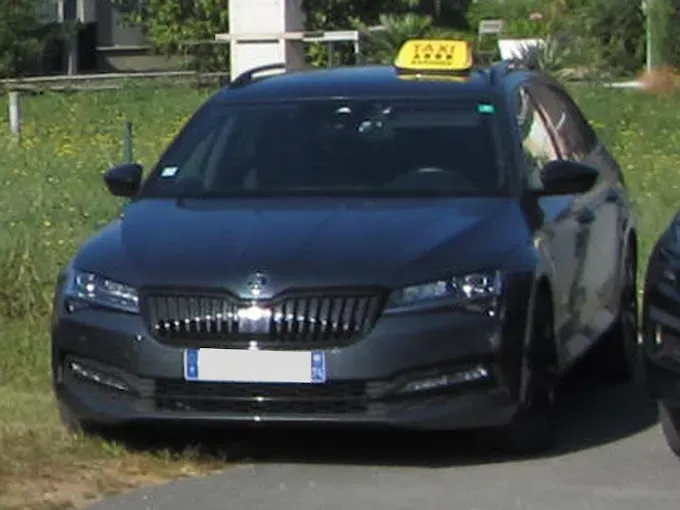 taxi-voiture-vehicule
